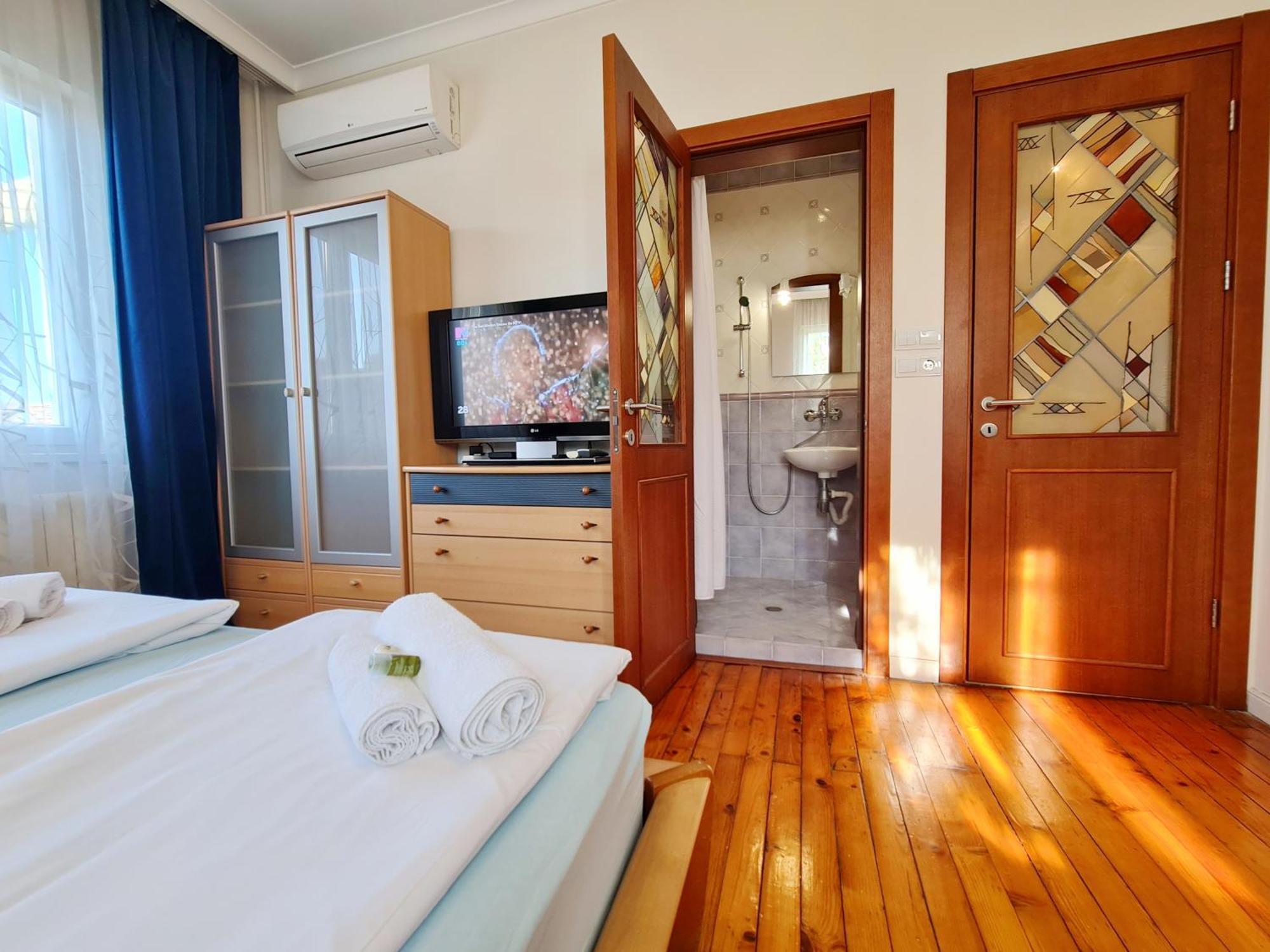 Center Sofialuxrentals Patriarh Evtimiy - Free Parking Apartament Sofia
